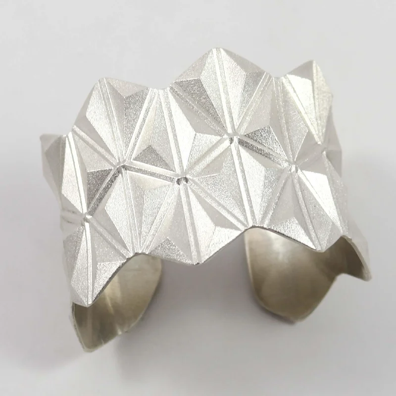 Tetra Cuff